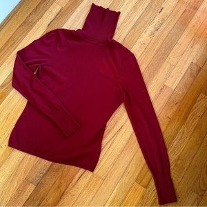 Limited long sleeve turtleneck red sweater in XS